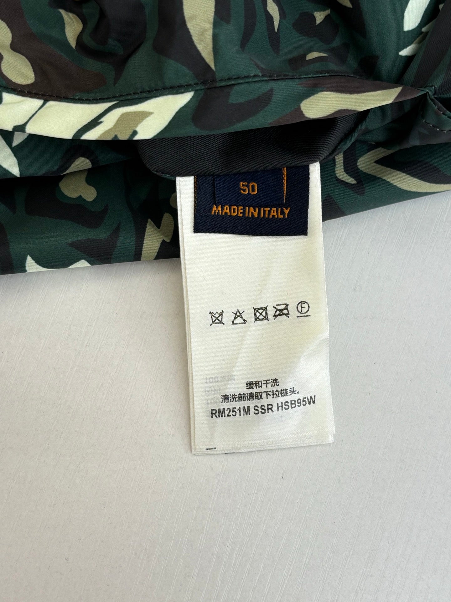 체인2호 / 루이비통 남성 여성 양면 재킷