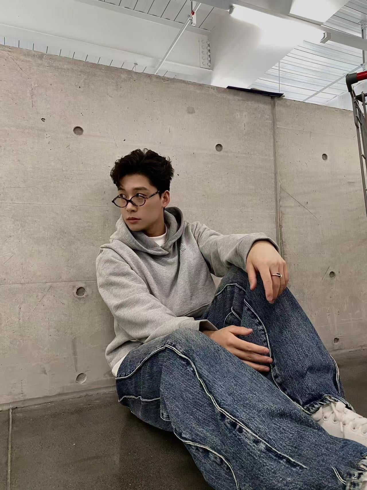 체인2호 / 미우미우 남성 여성 후드티 셔츠