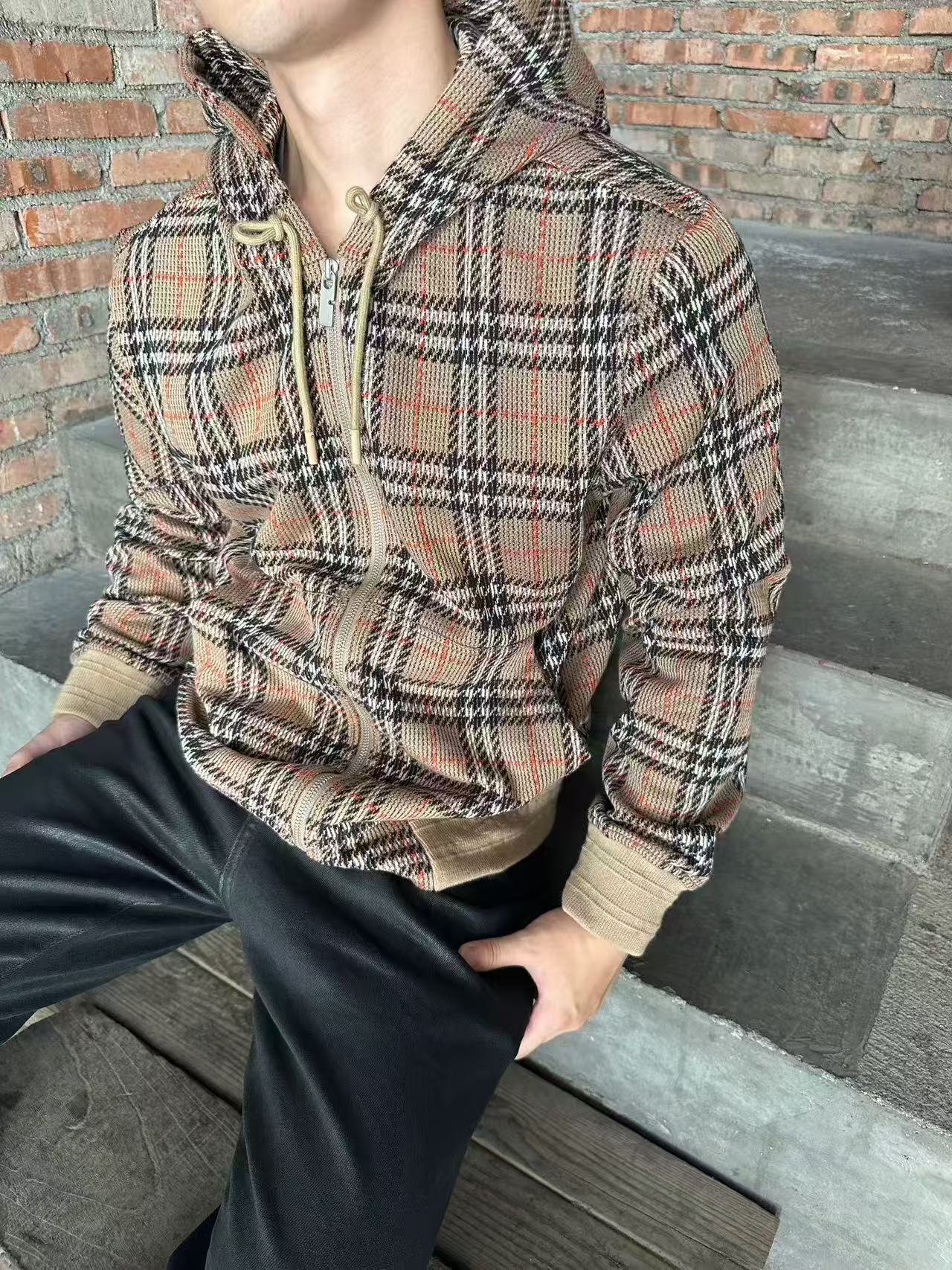 체인2호 / 버버리 남성 후드 점퍼