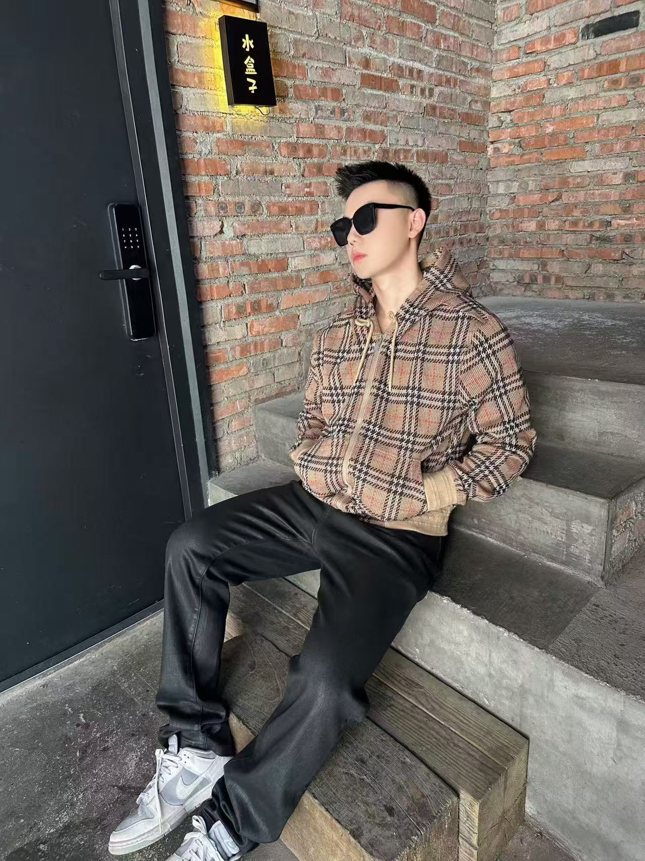 체인2호 / 버버리 남성 후드 점퍼
