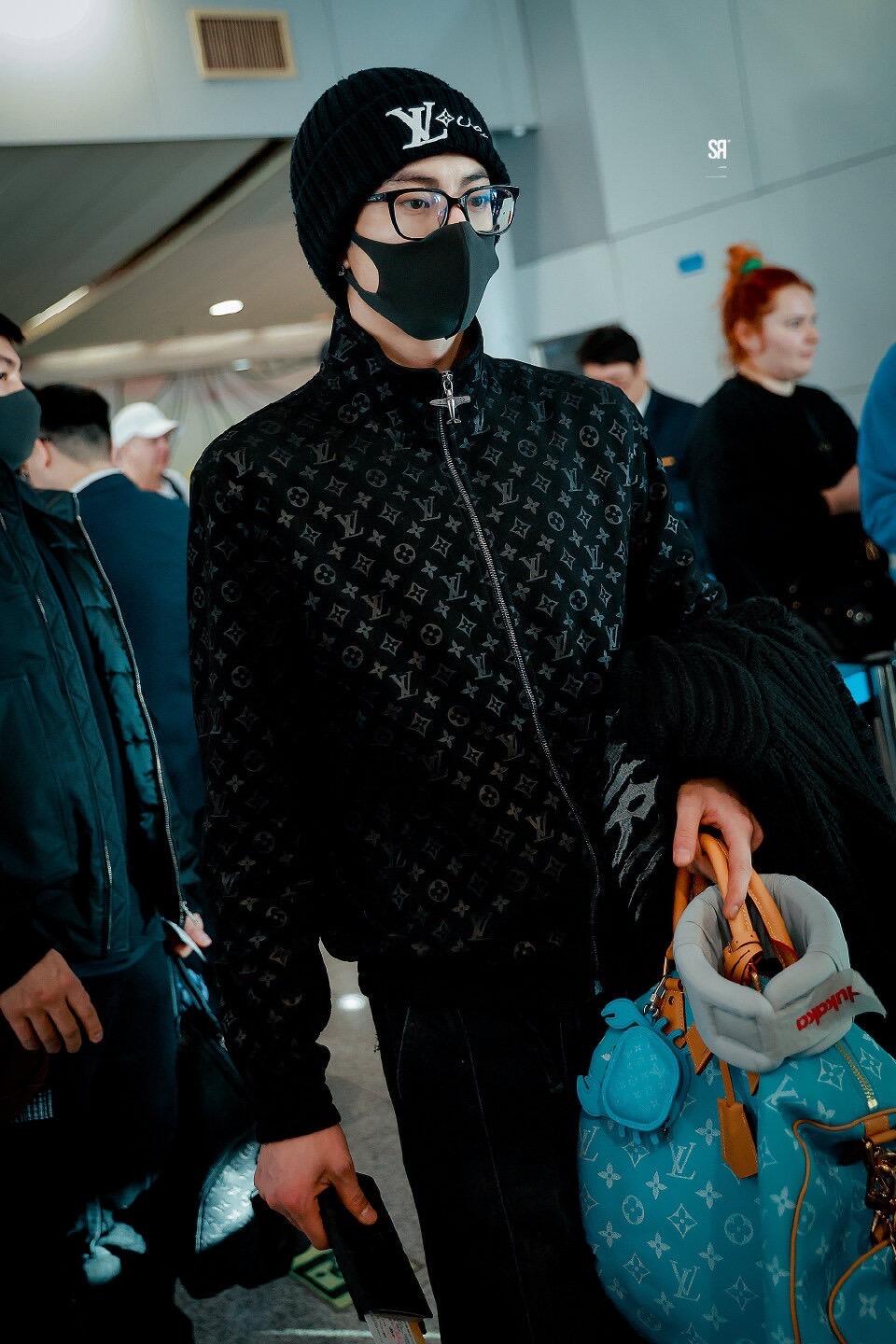 BVG / 루이비통 남성 니트