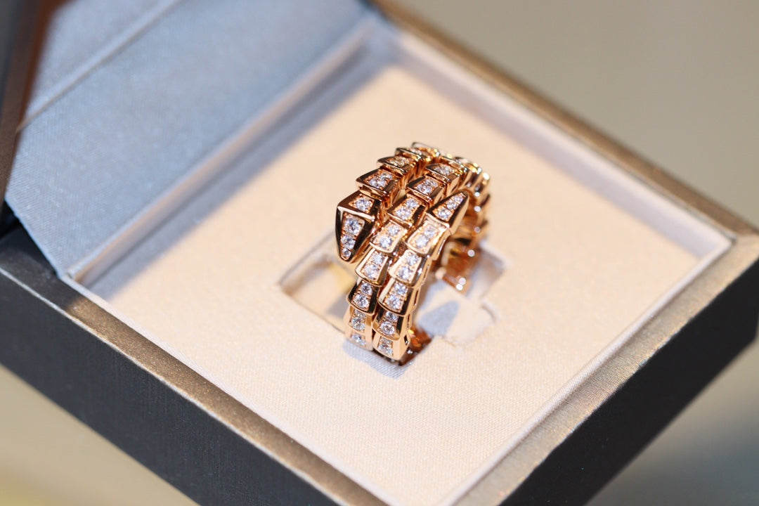 보스 악세사리 / BVLGARI 뱀 모양 반지