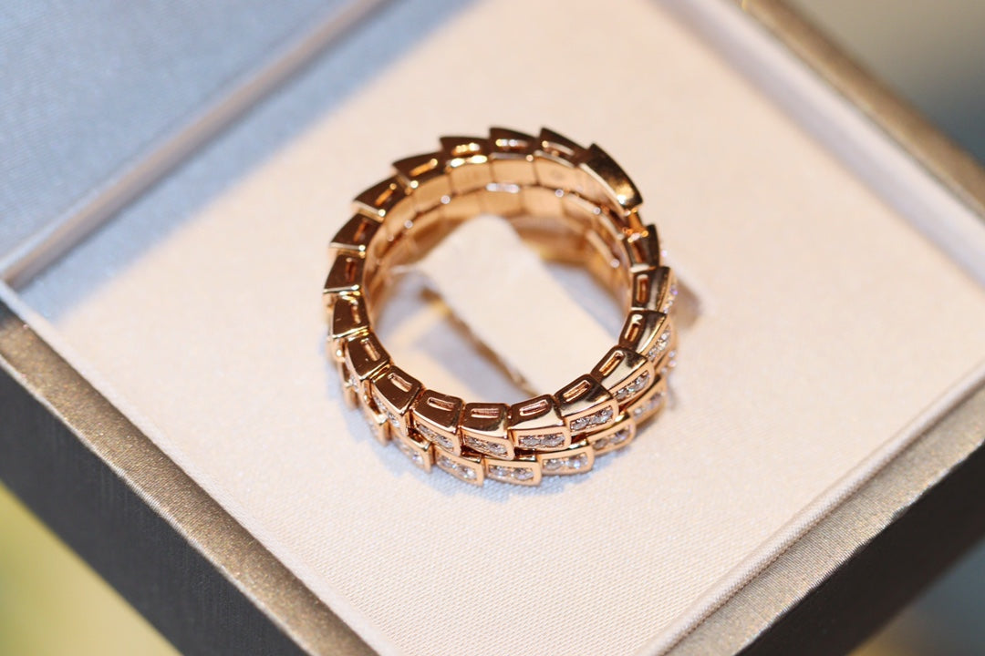 보스 악세사리 / BVLGARI 뱀 모양 반지