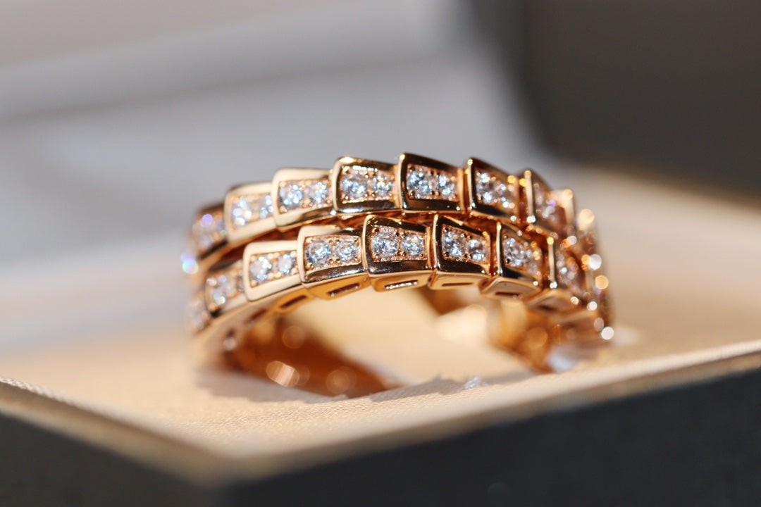 보스 악세사리 / BVLGARI 뱀 모양 반지