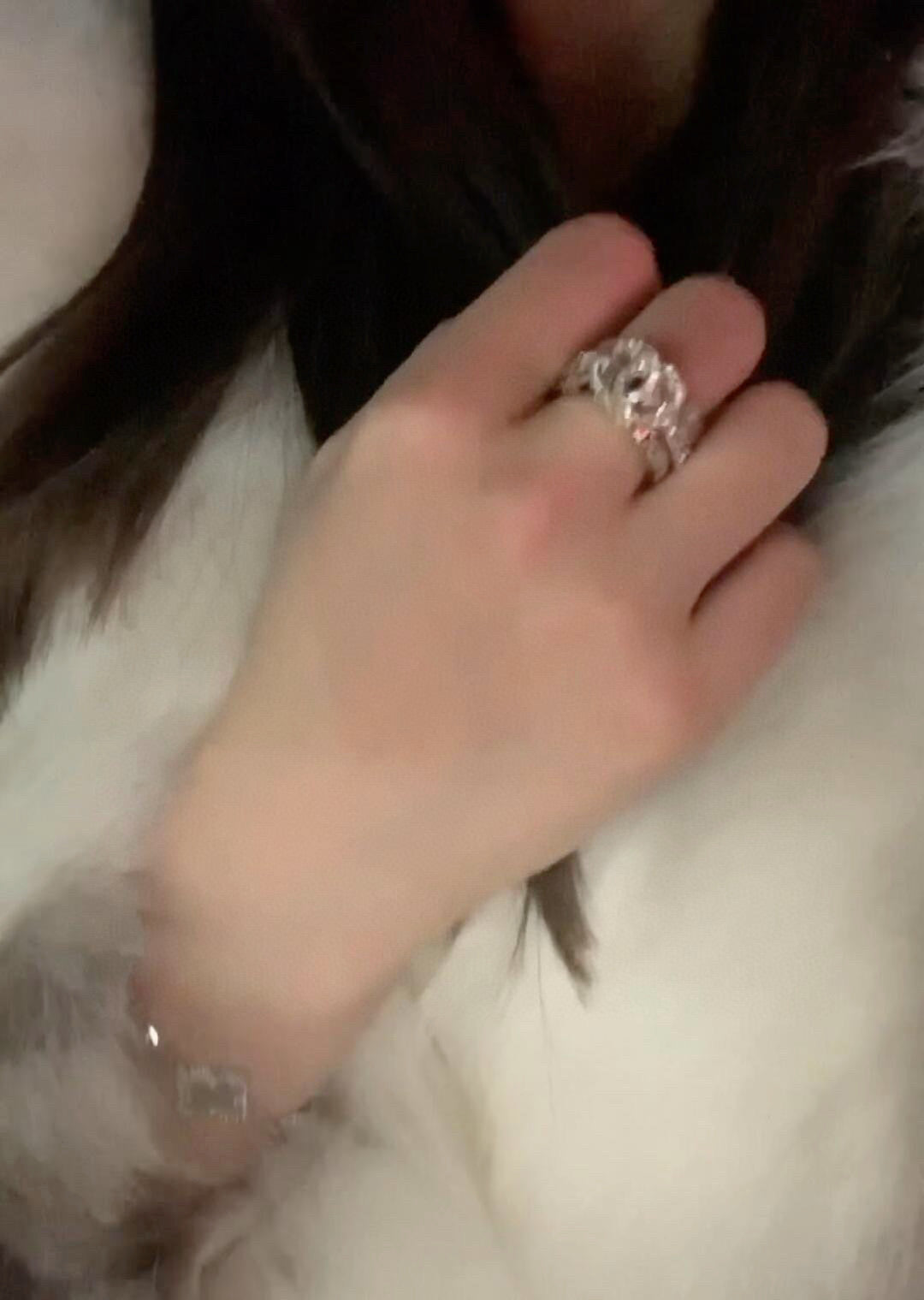 보스 악세사리 / 샤넬 여성 반지