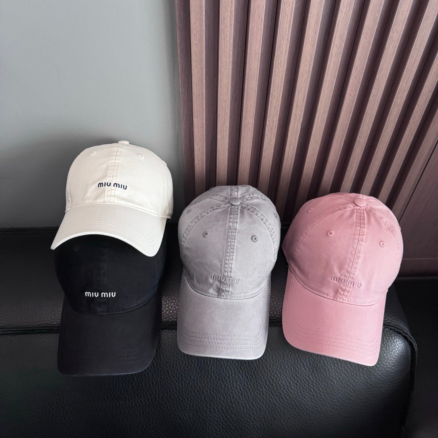 보스 악세사리 / 미우미우 모자