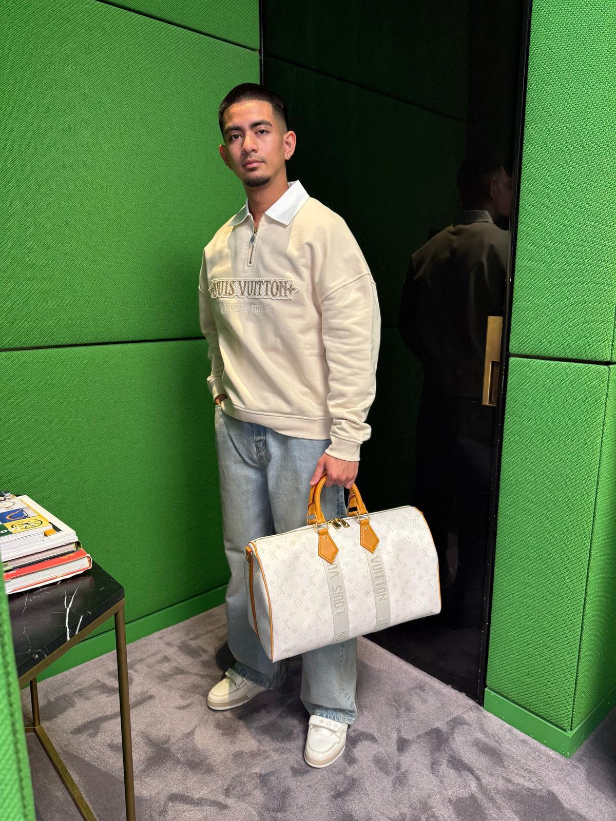 BVG / 루이비통 남성 폴로넥 맨투맨