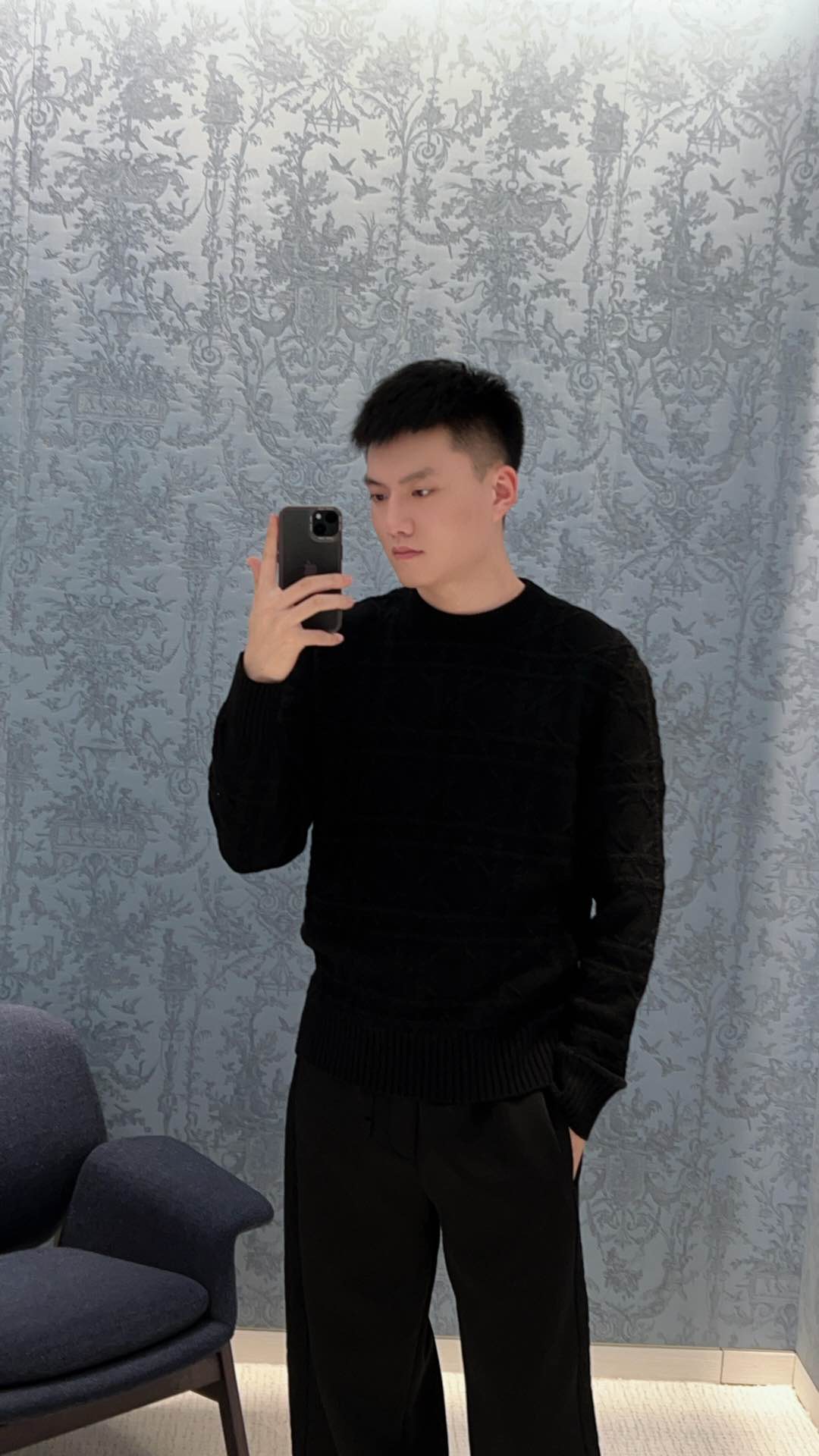 R공장 / 디올 남성 니트