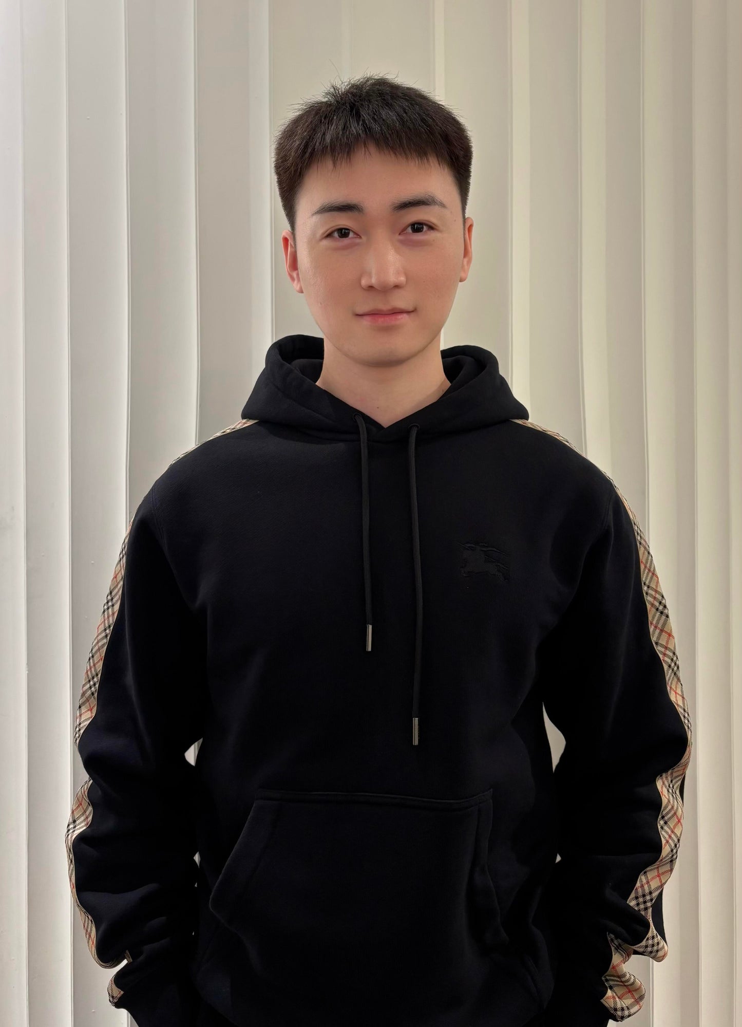R공장 / 버버리 남성 후드