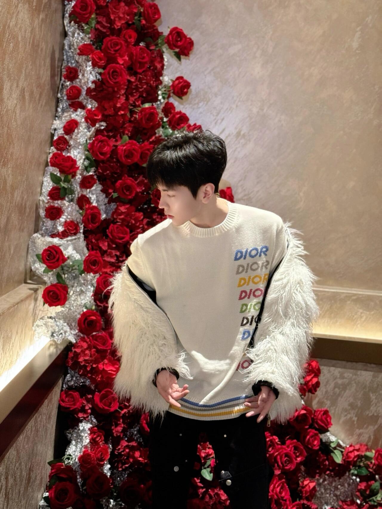 BVG / 디올 남성 여성 니트