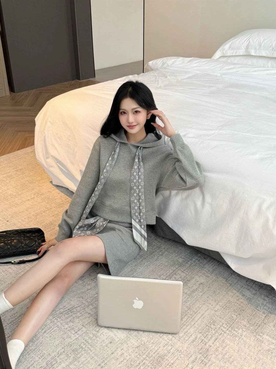 티모 공장 / 루이비통 여성 후드티
