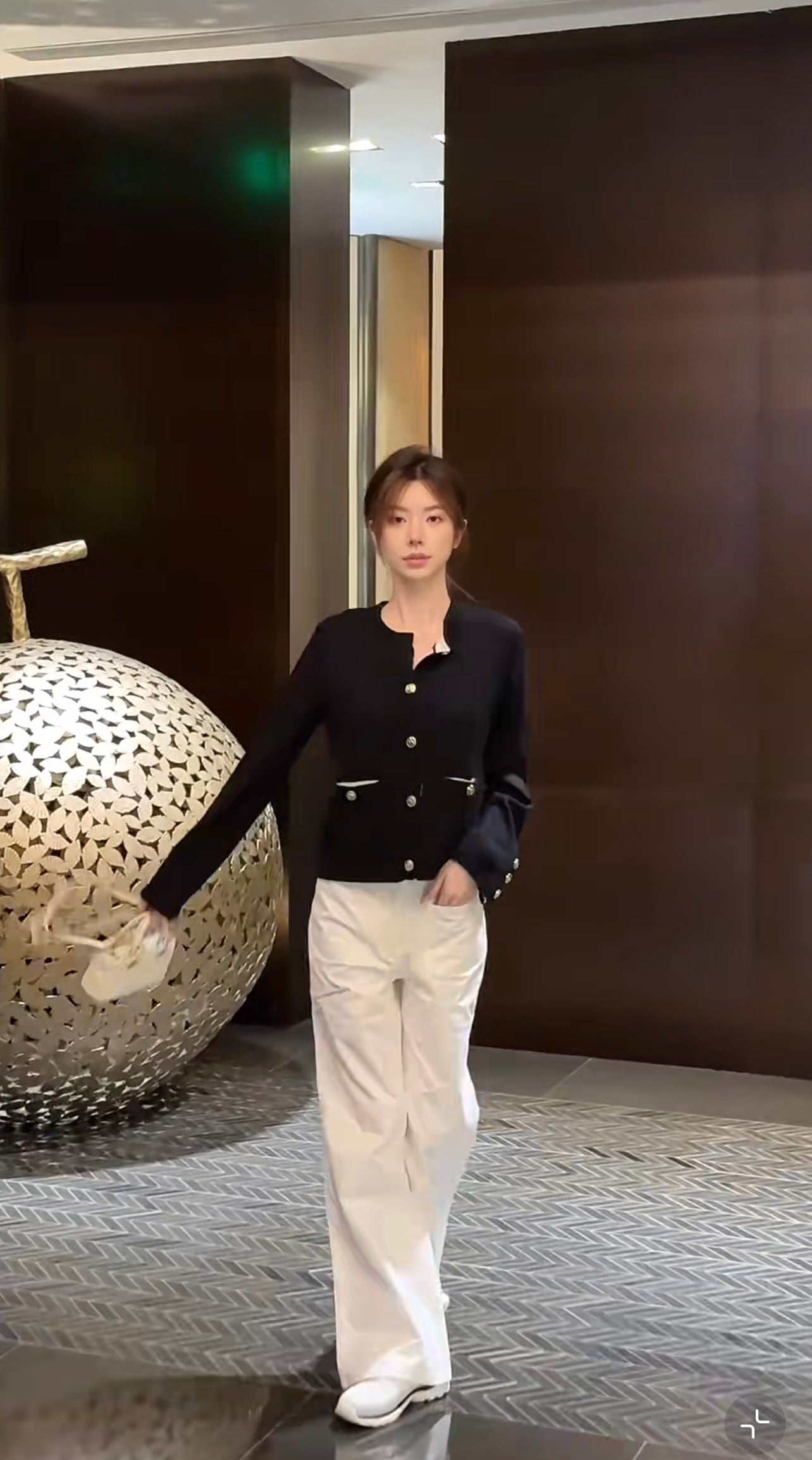 티모 공장 / 샤넬 여성 니트