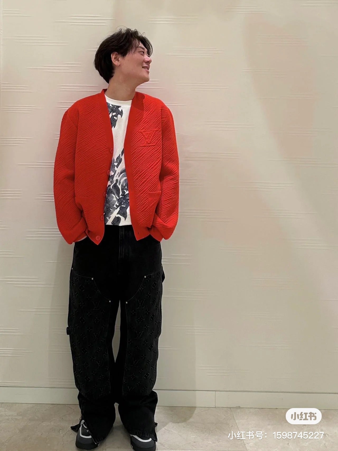 zb / 루이비통 가디건