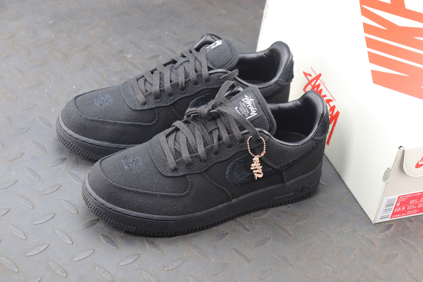 MEC / 【H12】 나이키 남성 스니커즈 CZ9084-001
