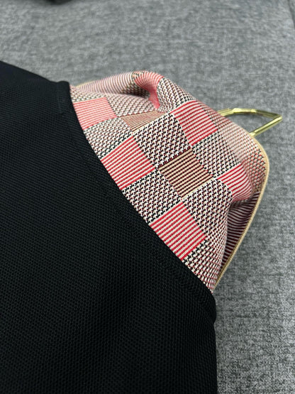대리석 / 버버리(BURBERRY) 체크 카라 롱 슬리브 티셔츠
