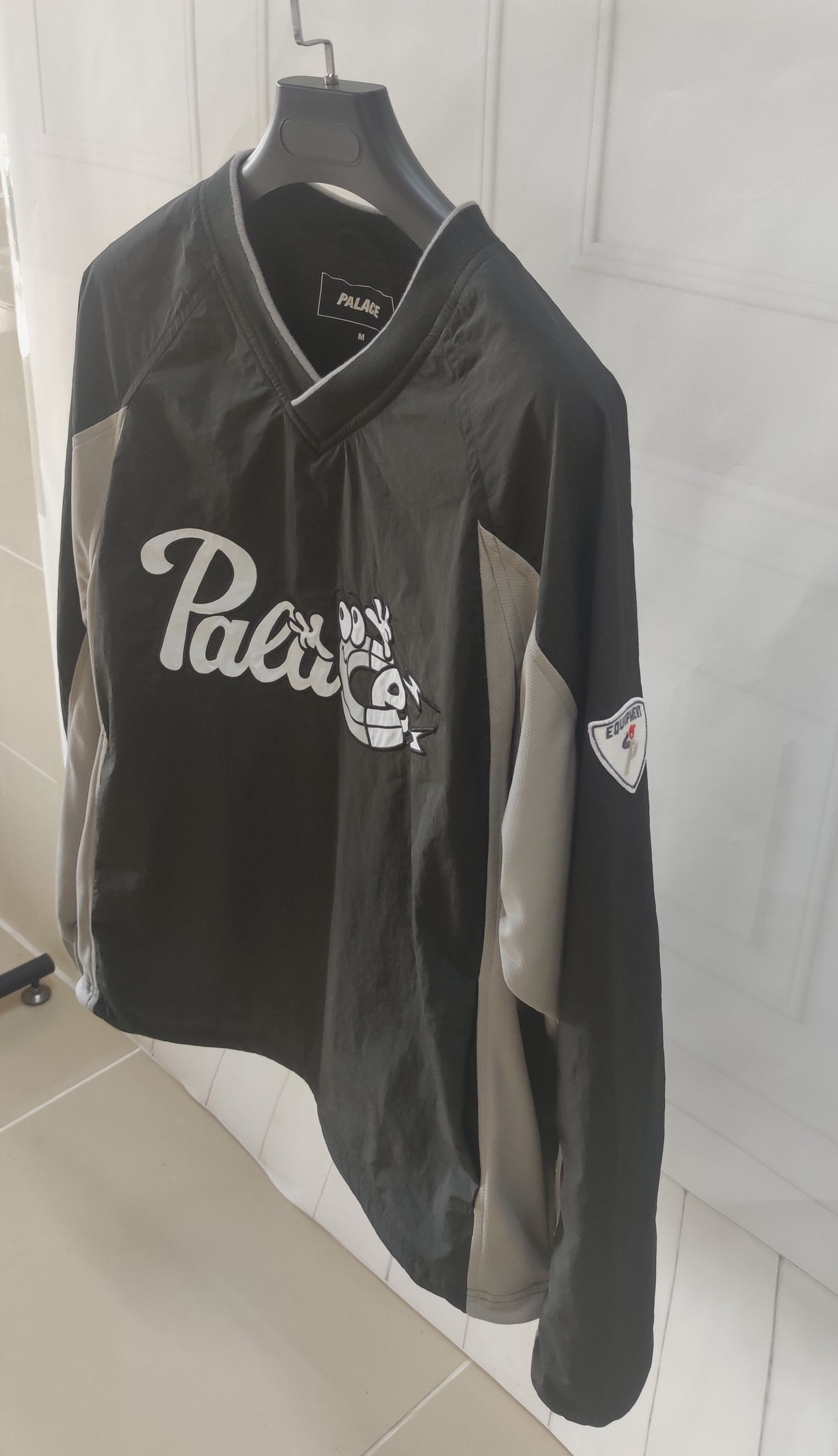 탑팔라스 / Palace Shell Pullover Jacket 팔라스 쉘 풀오버 자켓 SS22