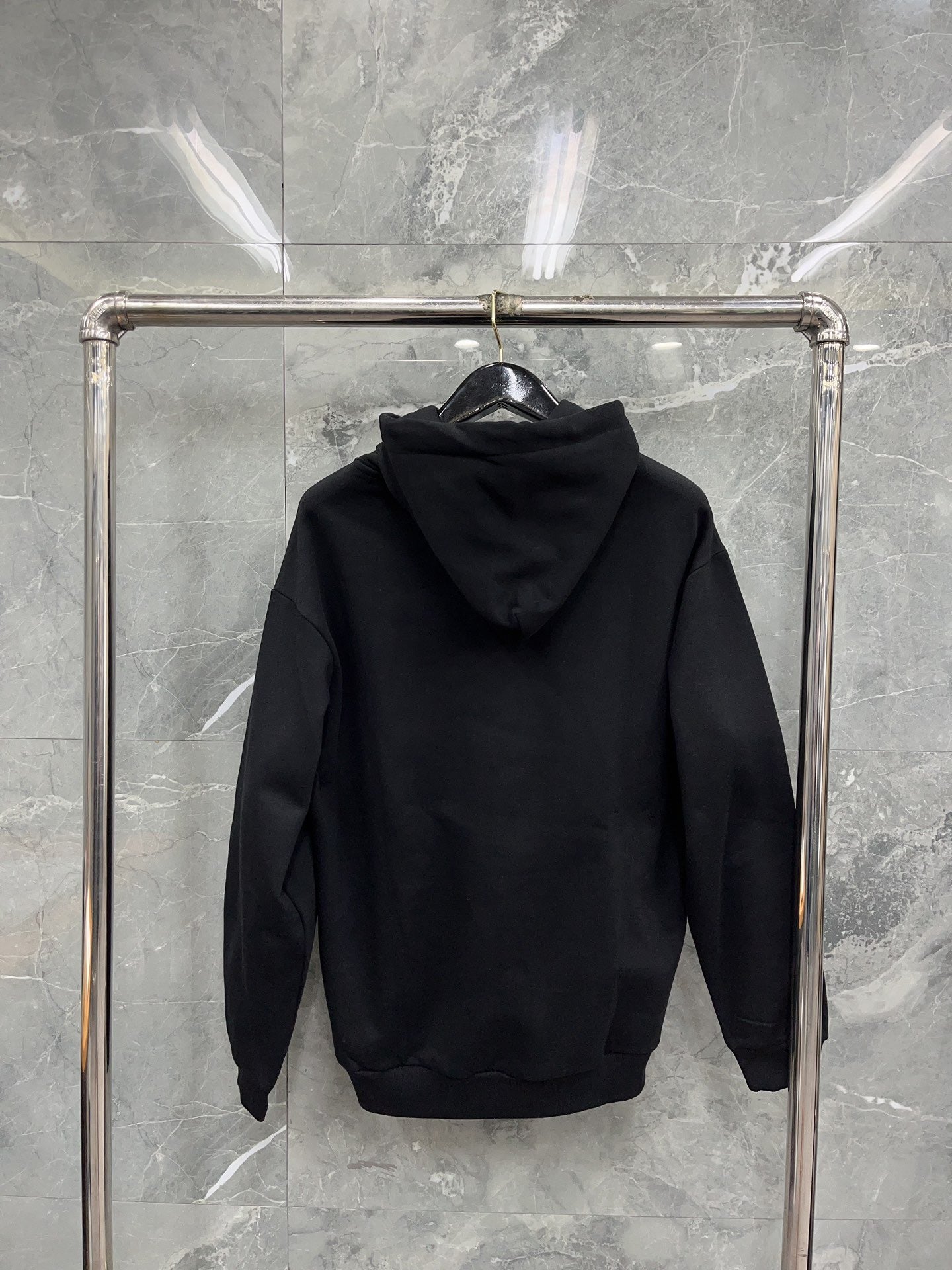 zb / 루이비통 후드티
