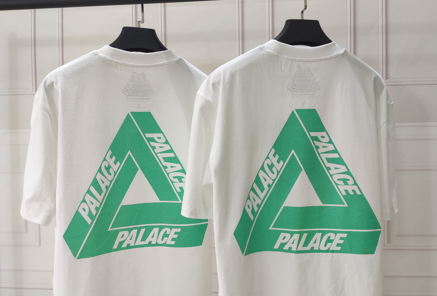 탑팔라스 / 팔라스 반팔티 ,  Palace Reacto Tri-Ferg T-Shirt White