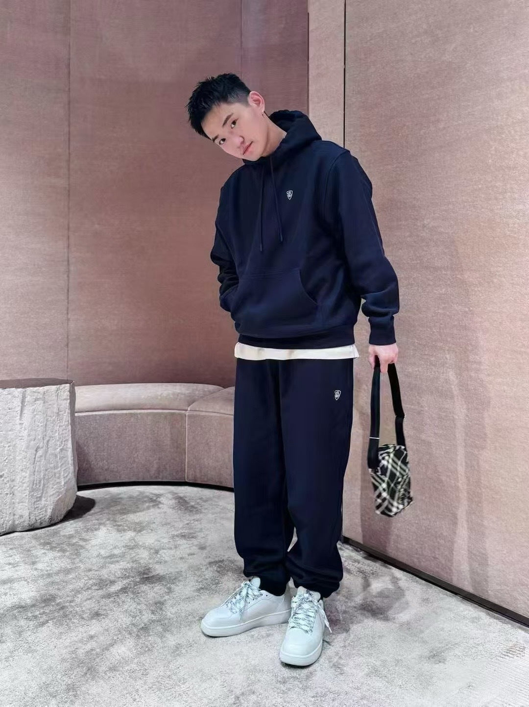 대리석 / 버버리 자수 로고 기모 후드티