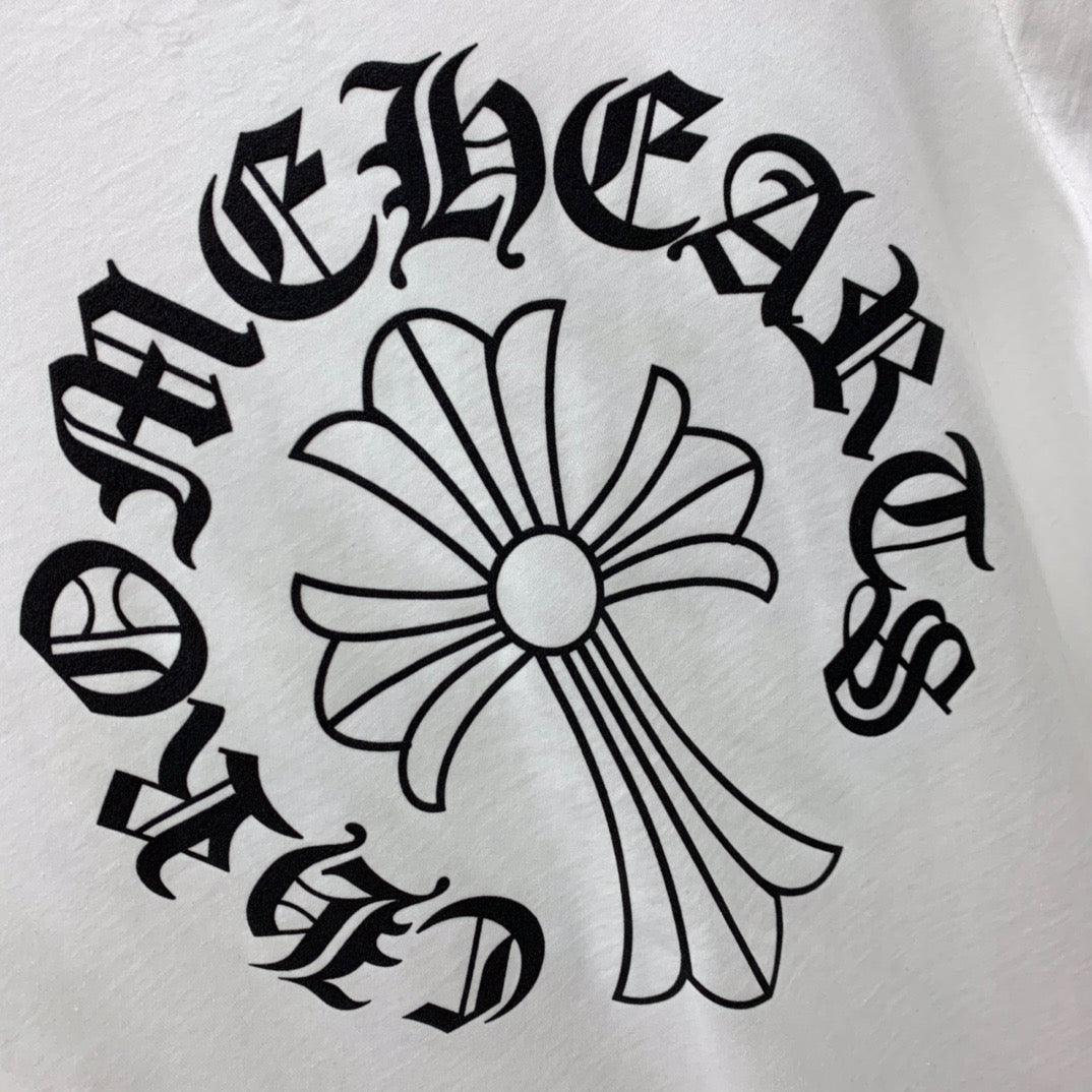ZB / 크롬하츠 넥레터링 말발굽 십자가 반팔티셔츠 Tee