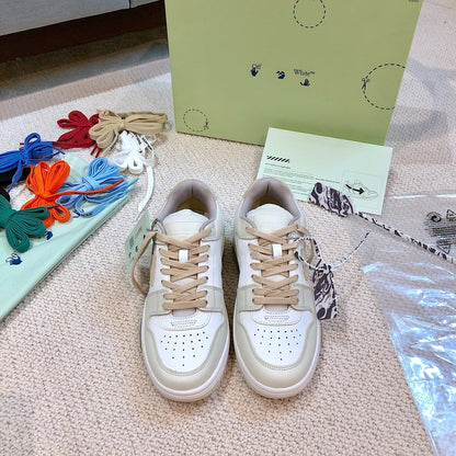 왕삼촌 / 오프화이트 스니커즈