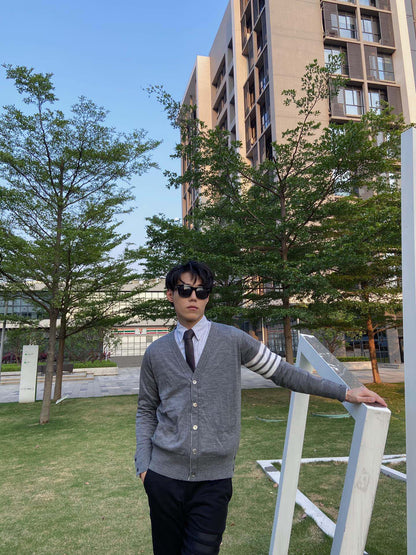TJ / 톰브라운 라파엘 극세 울 100% 가디건     3가지색상(블랙,네이비,그레이)