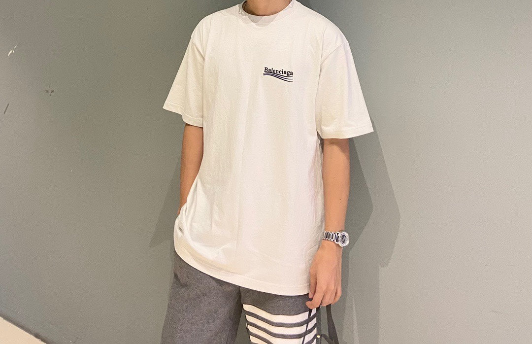 TJ / 발렌시아가 반팔 티셔츠  ,  𝑩𝑳𝑪𝑮 발렌시아가의 최신 라임 화이트 콜라 웨이브 자수 반팔 티셔츠