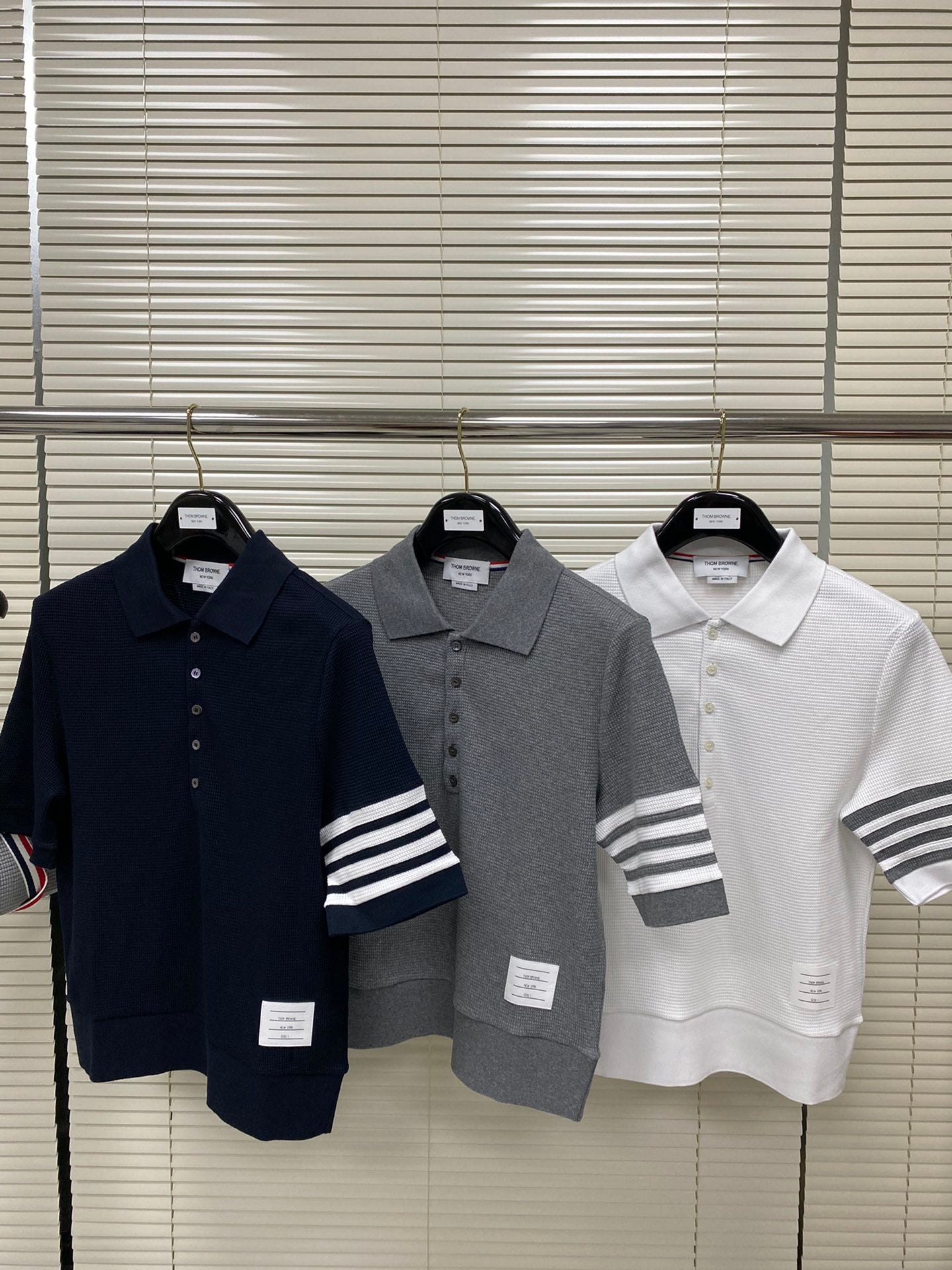 TJ / 톰브라운 4BAR 와플원단 카라티