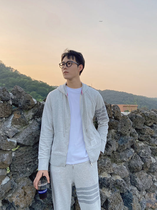 TJ / 톰브라운 뉴 컬러 브라이트 그레이 스웨트 시리즈    (맨투맨/후드집업/바지/반바지)