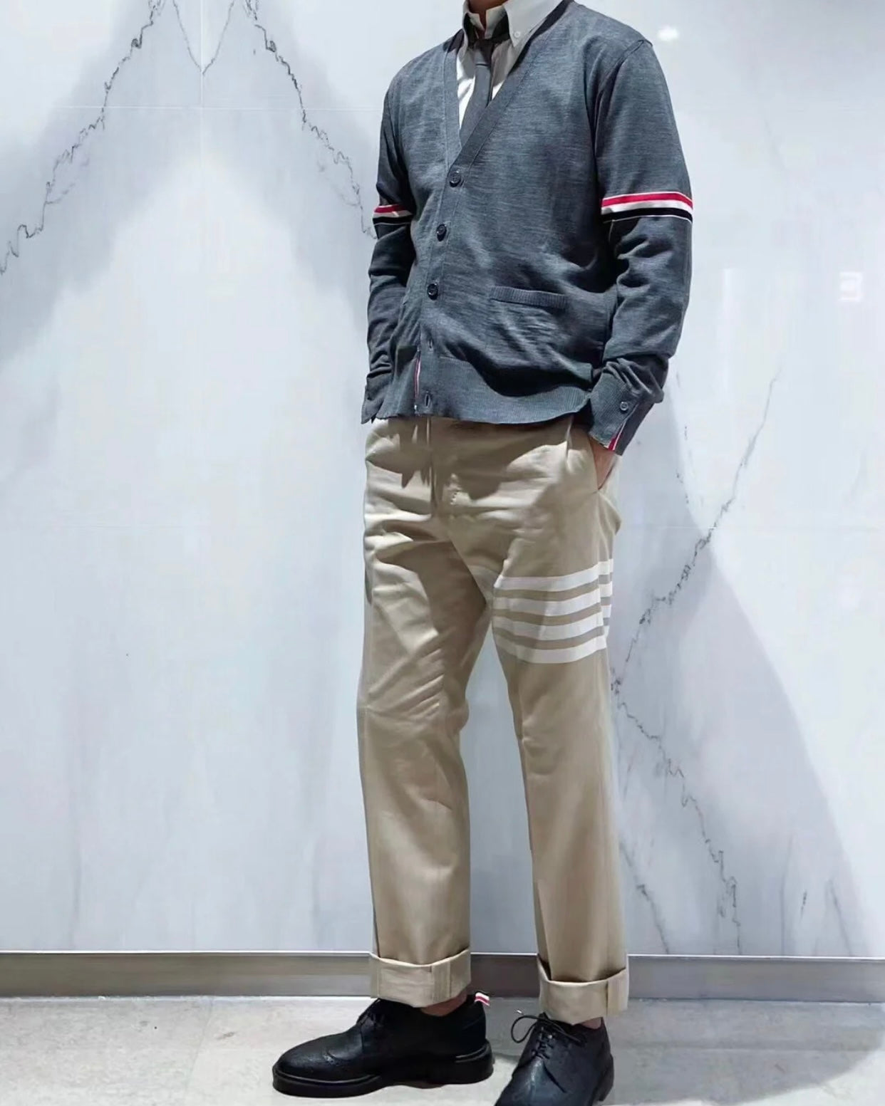 TJ / 톰브라운 울 브이넥 가디