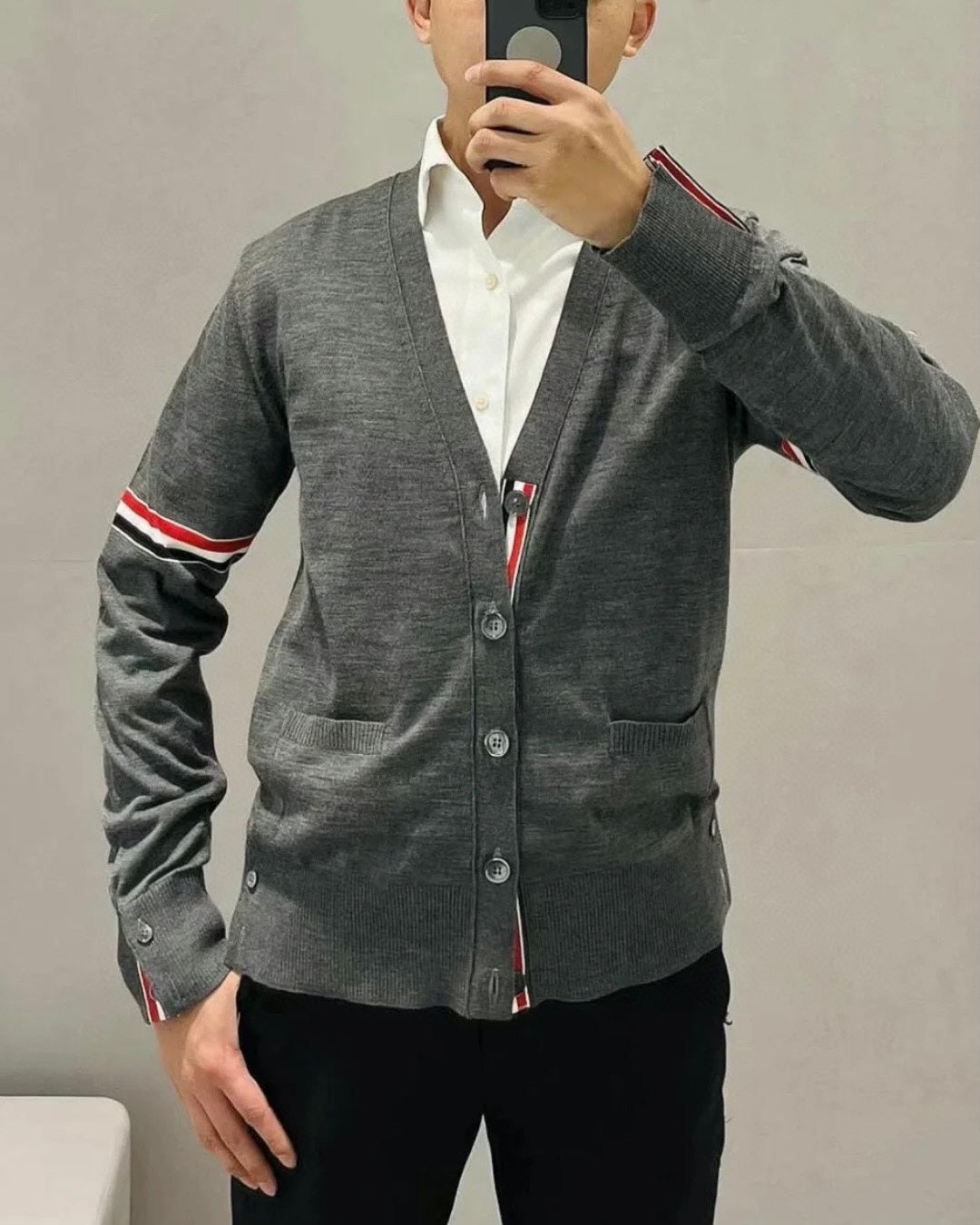 TJ / 톰브라운 울 브이넥 가디