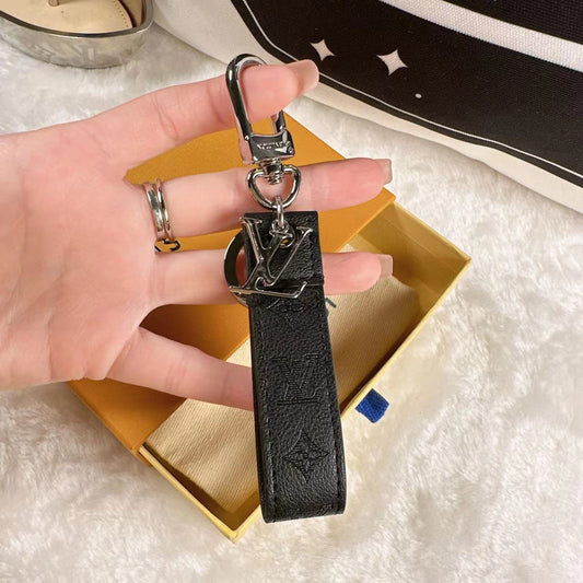 M68674 루이비통 키링 / 백참