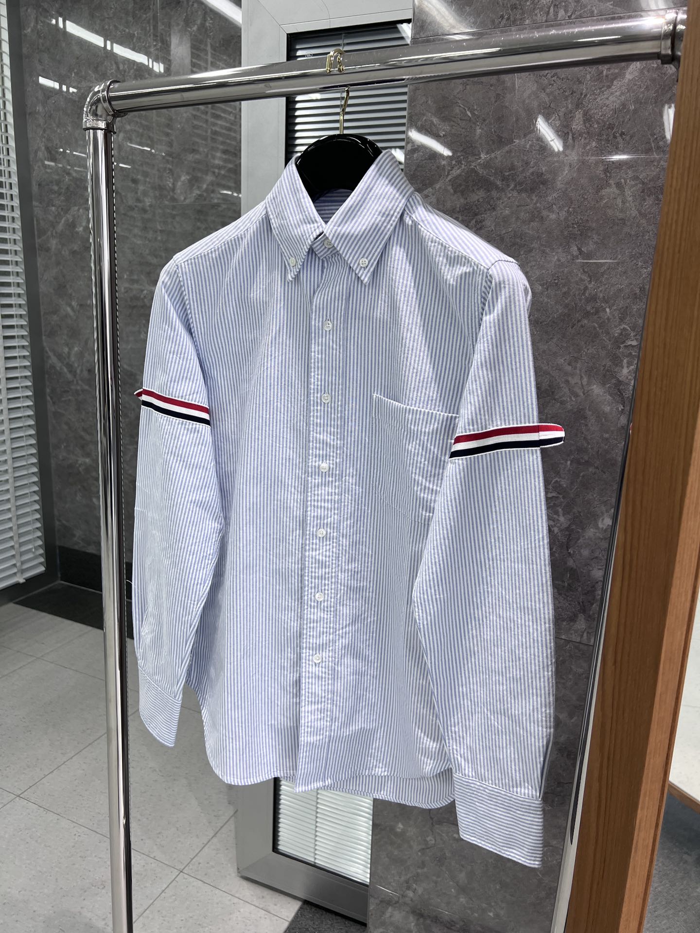 대리석 / 톰브라운 셔츠 란티아오 셔츠