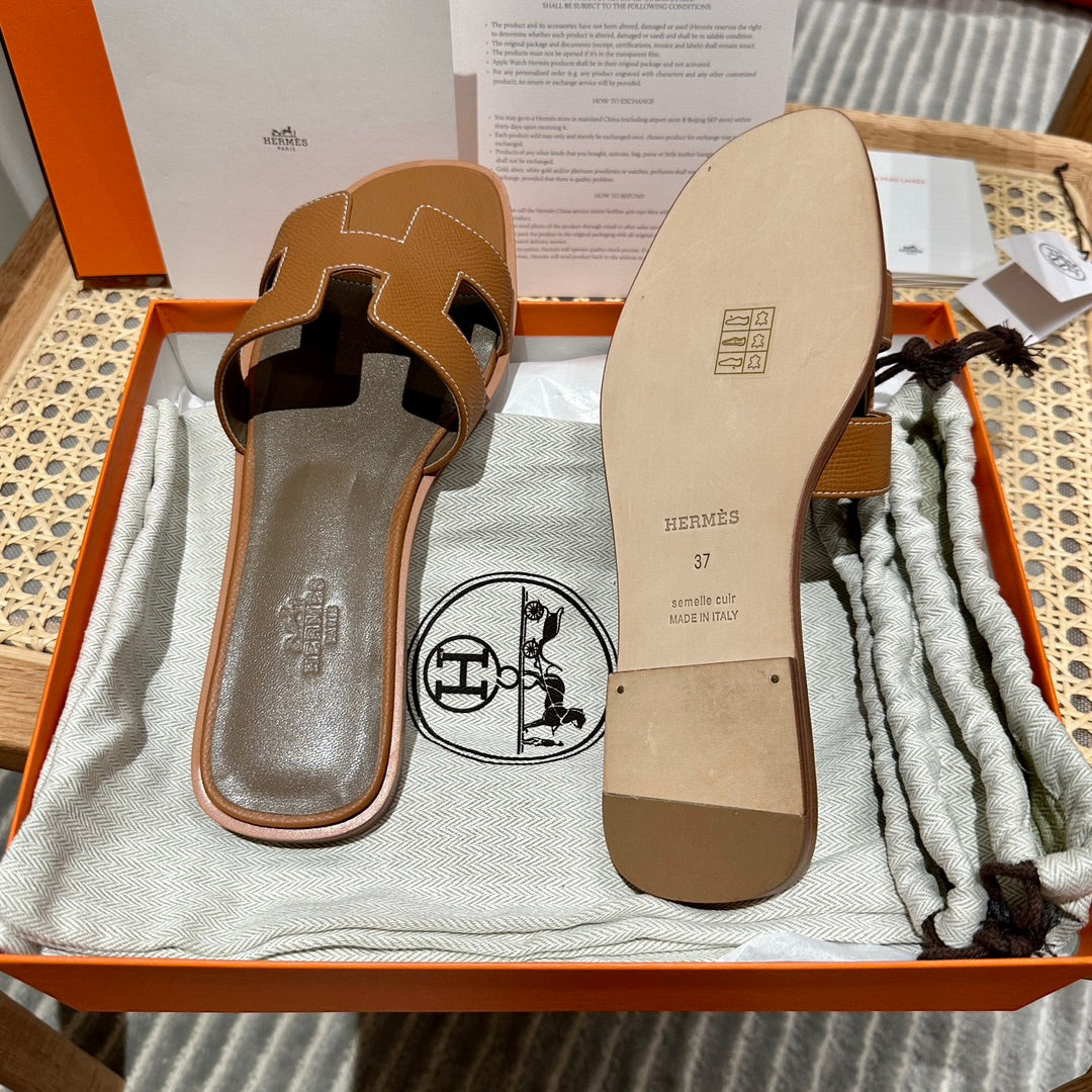 찡댄 / 에르메스 오란 샌들 슬리퍼