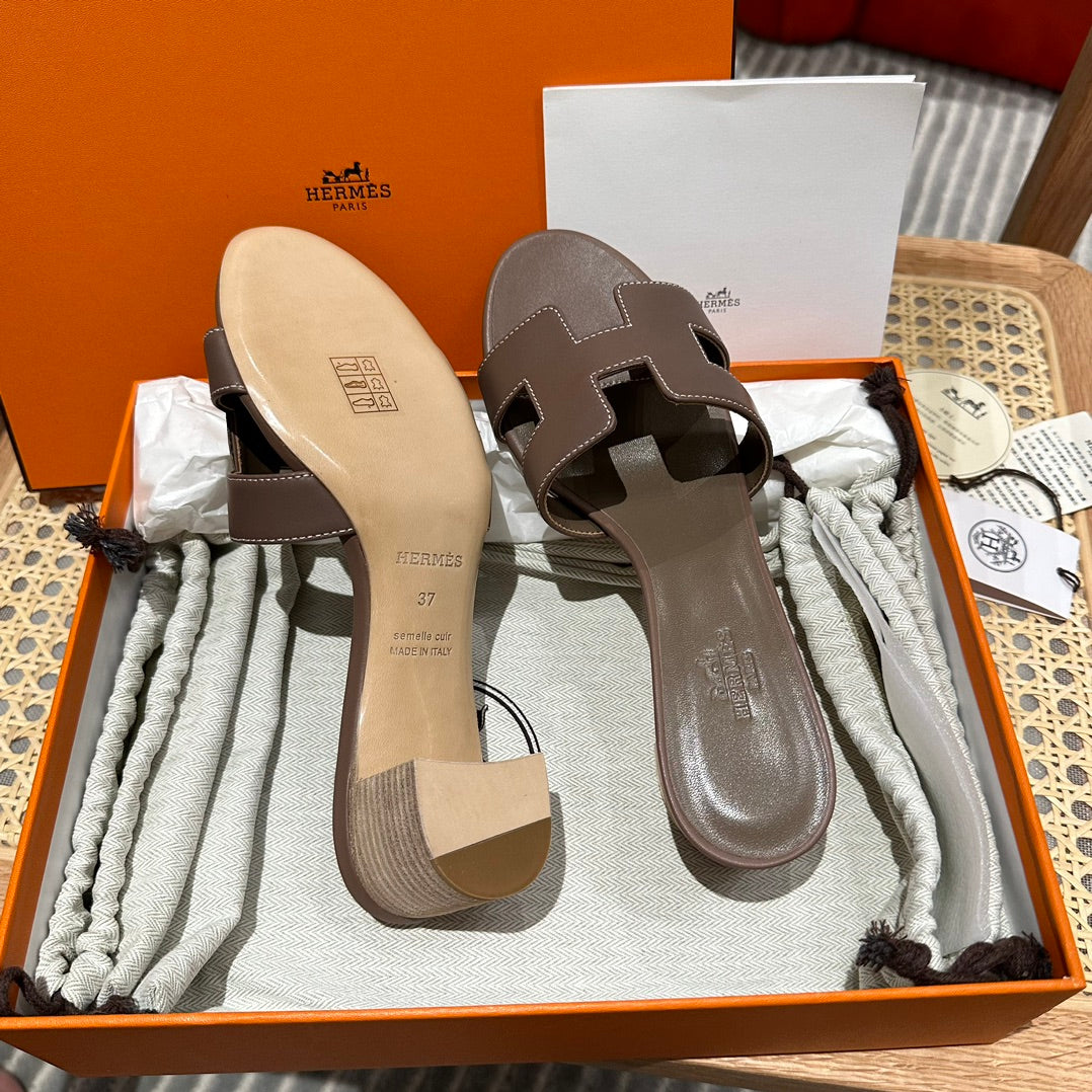 찡댄 / 에르메스 오아시스 샌들 슬리퍼