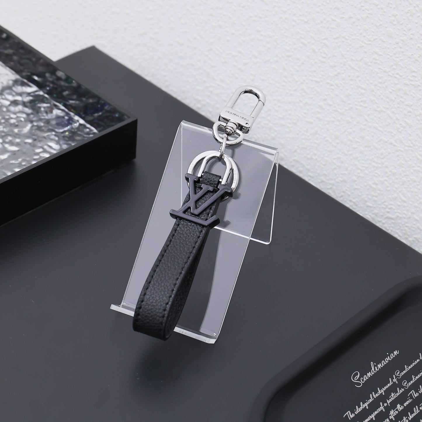 M01194 루이비통 키링 / 백참