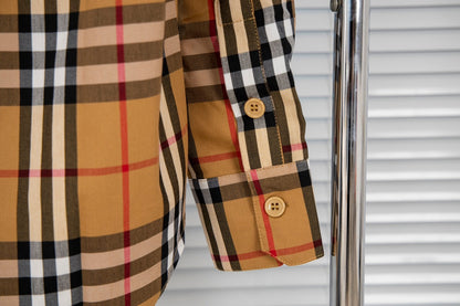 체인2호 / 버버리 셔츠, Burberry 2023ss 새 라벨 아플리케 체크 코튼 포플린 긴팔 셔츠