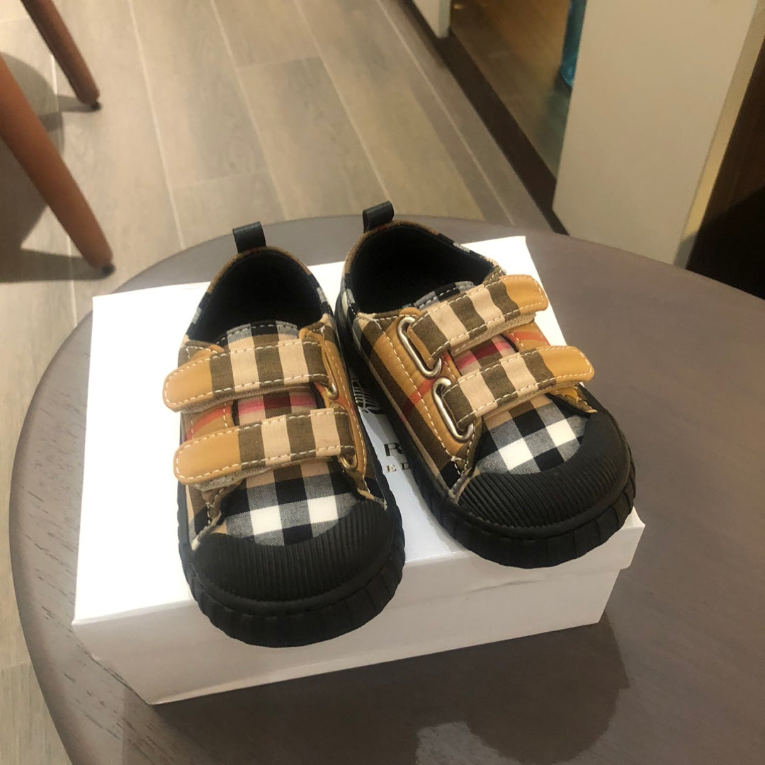 AA / 버버리 슈즈