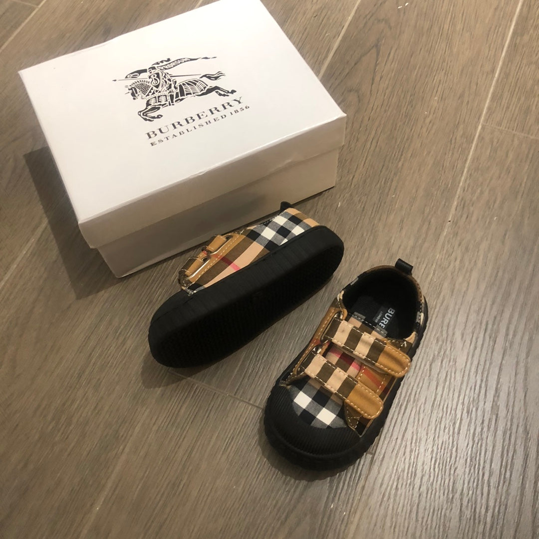 AA / 버버리 슈즈