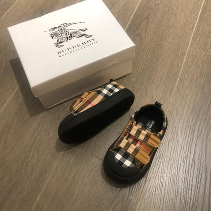 AA / 버버리 슈즈