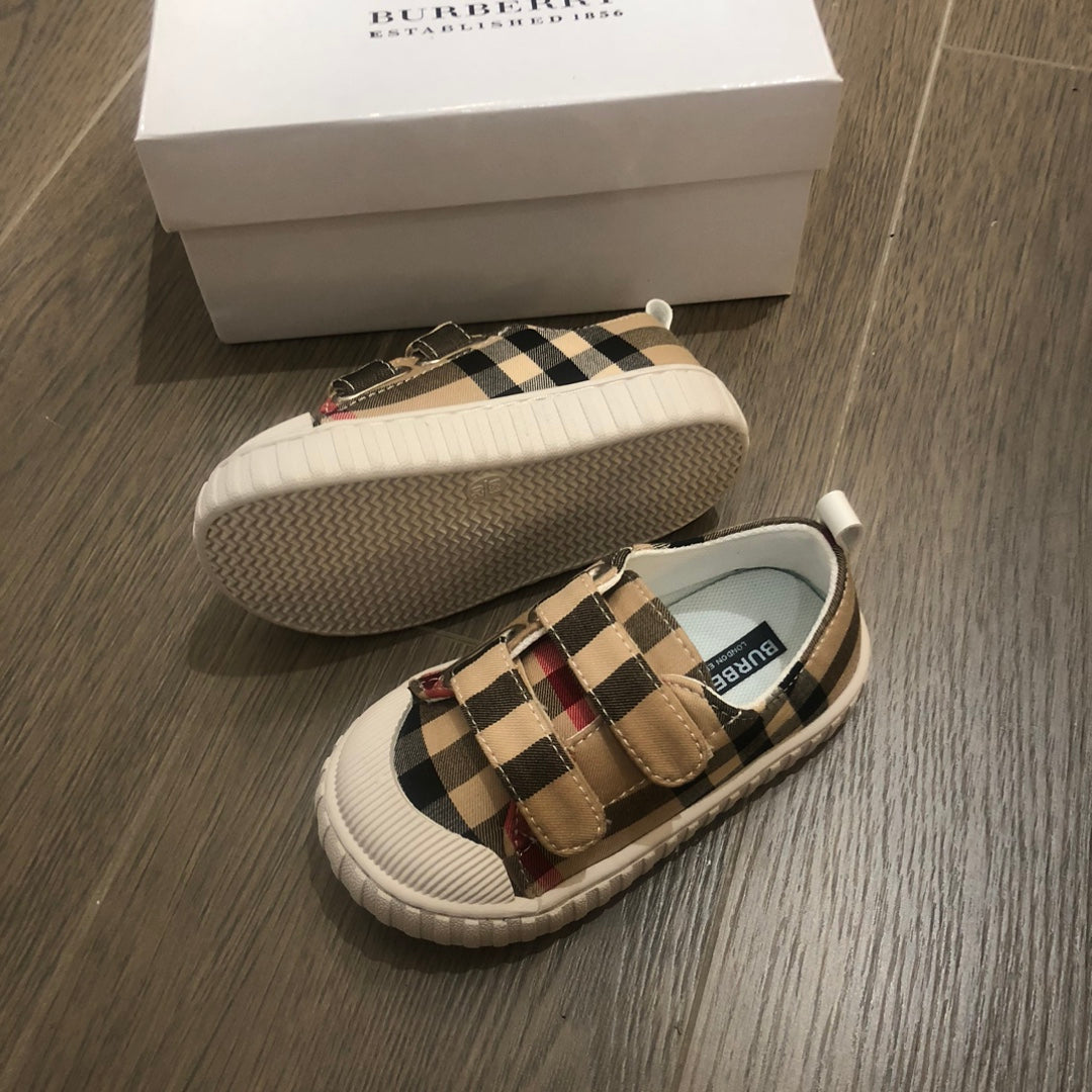 AA / 버버리 슈즈