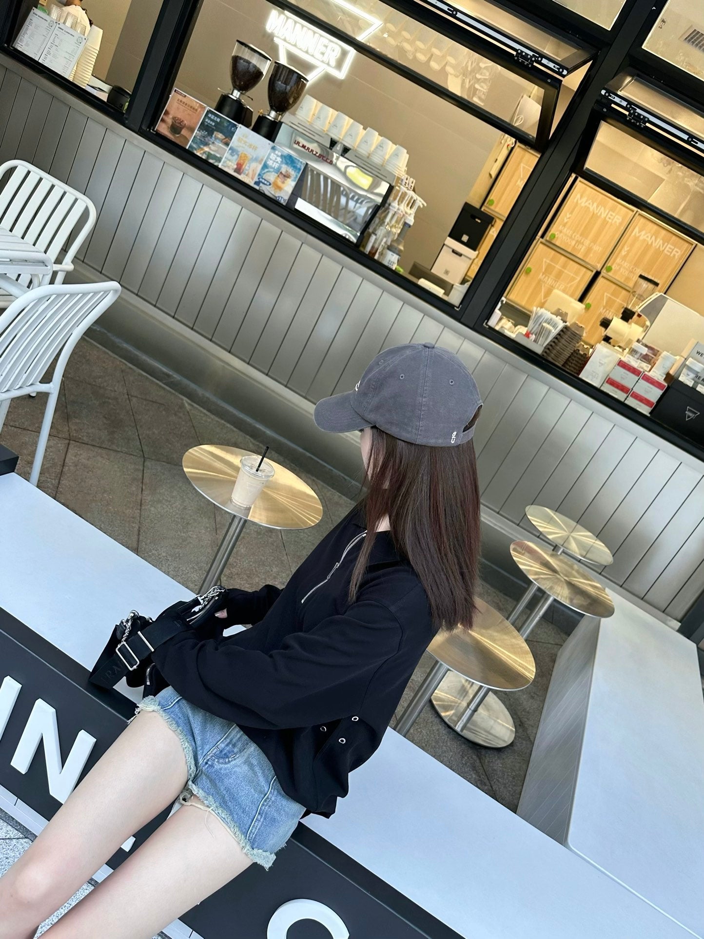 대리석 / 지방시 폴로 카라티
