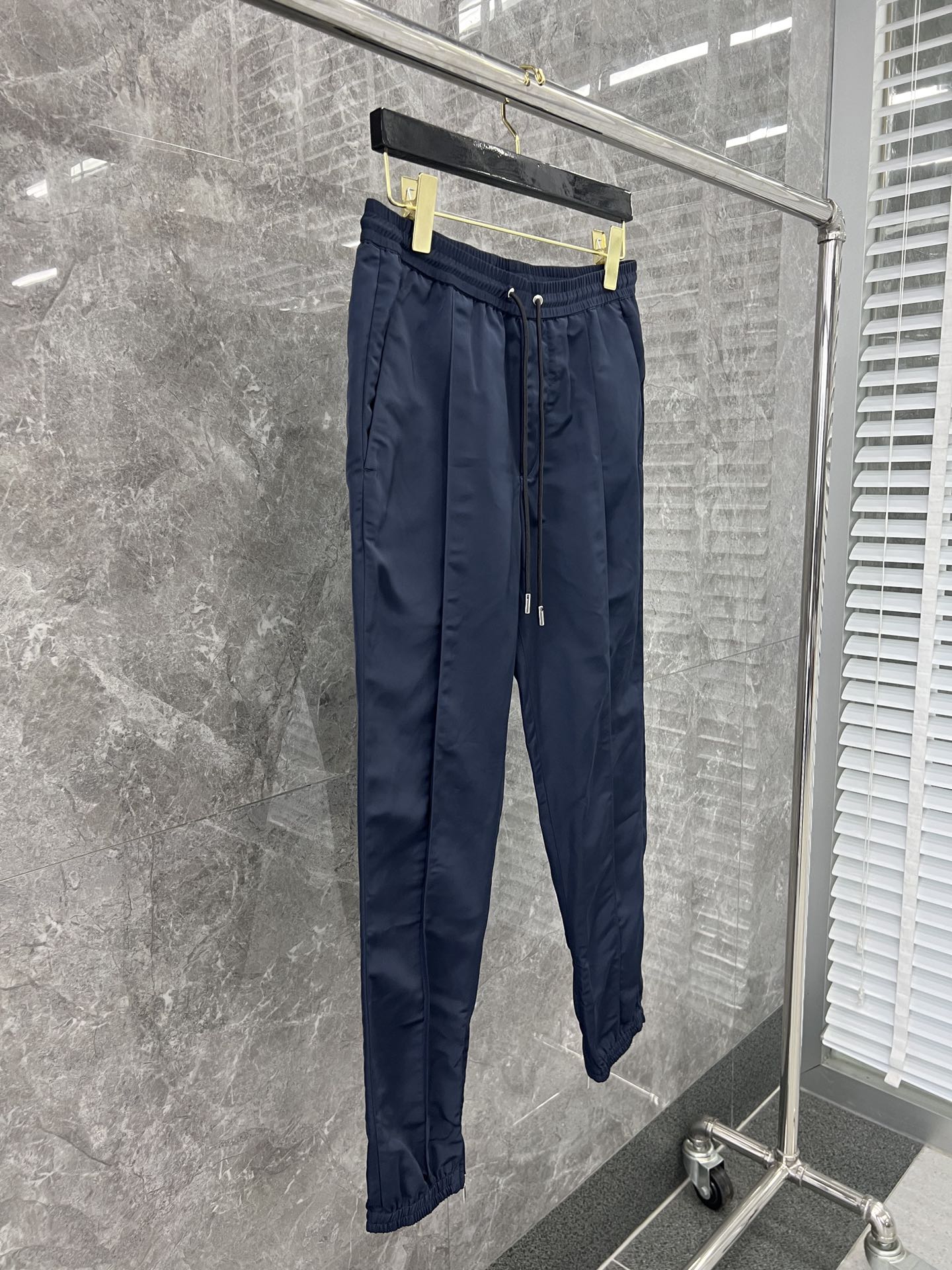 대리석 / 디올 팬츠