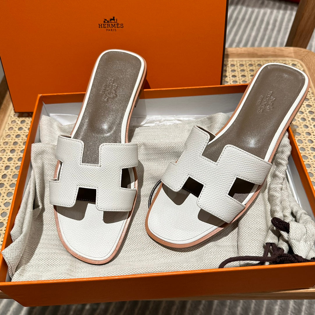 찡댄 / 에르메스 오란 샌들 슬리퍼