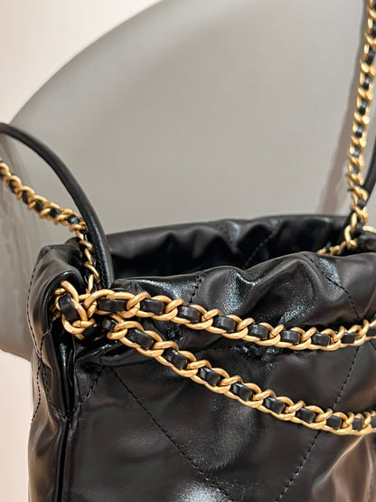 지존 / 샤넬  22 Bag 미니 프리미엄 오리지널 송아지 가죽 블랙 빈티지 골드 사이즈:20x19x6cm