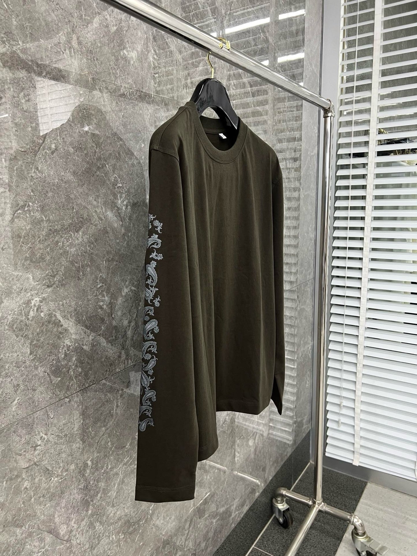 대리석 / 24FW 버버리 긴팔 티셔츠