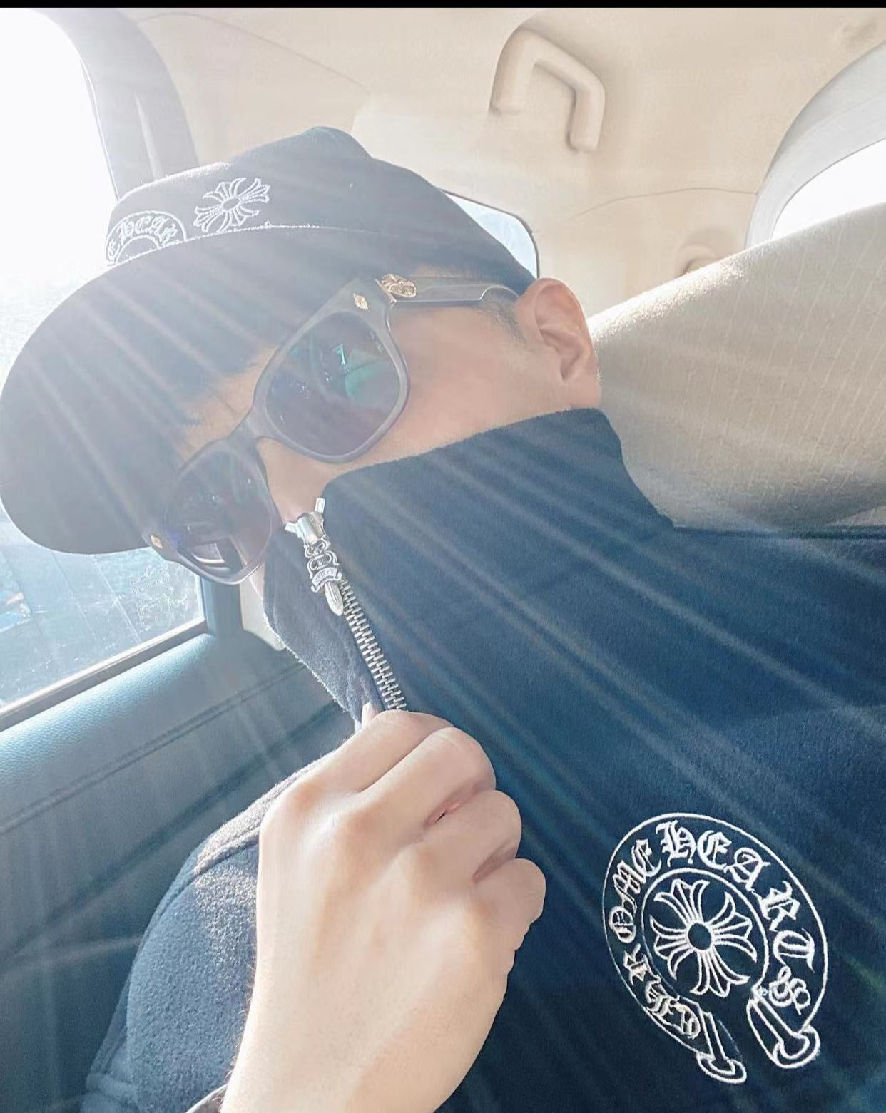ZB / 크롬하츠 오리지널 반집업 맨투맨
