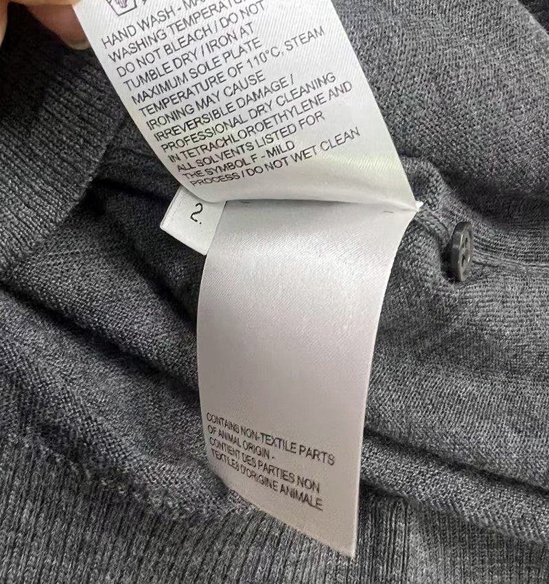 대리석 / 톰브라운 22FW FINE MERINO 암밴드 크루넥 울니트 MG