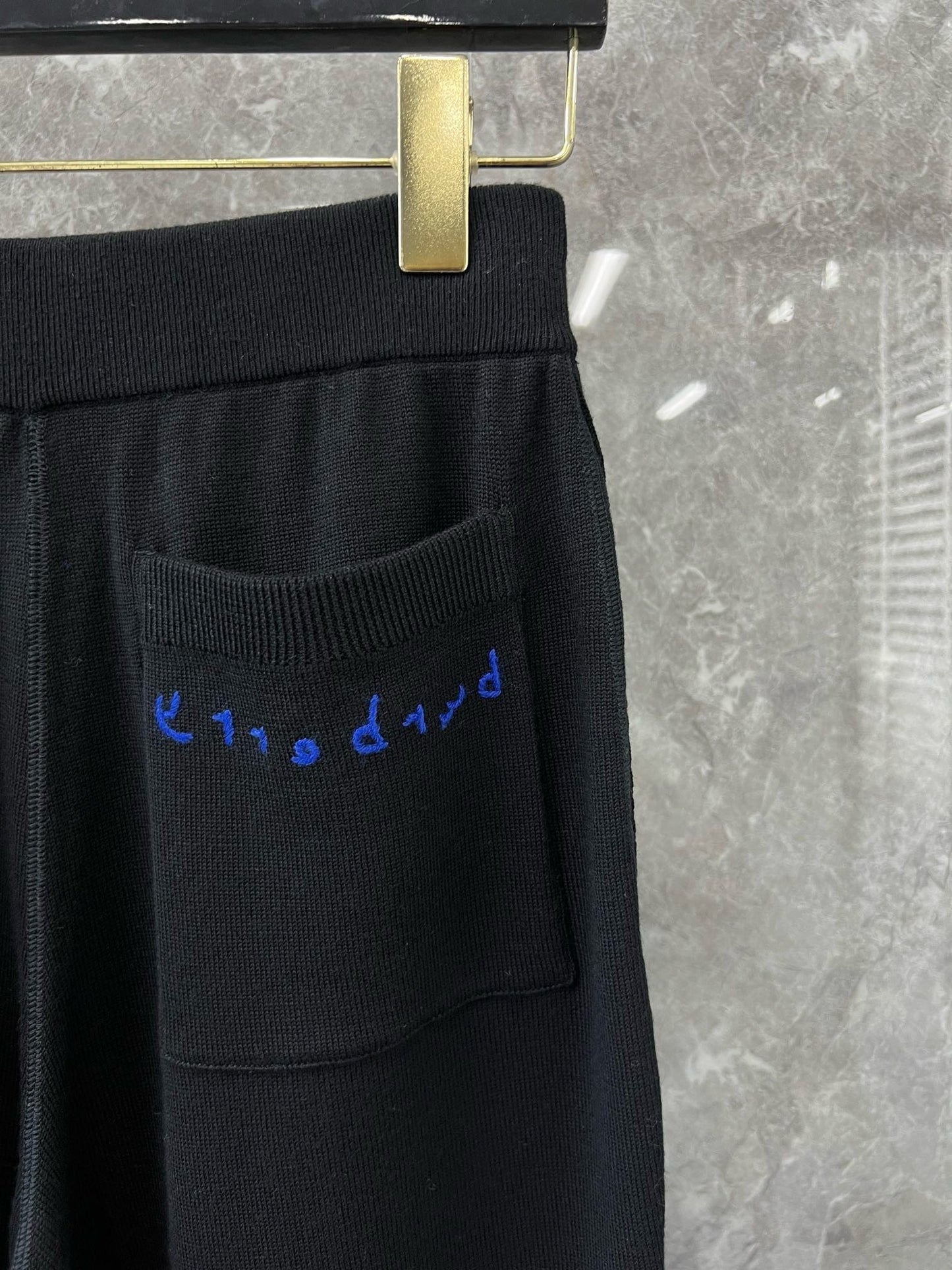 대리석 / 버버리24FW12남 로고패턴트레이닝바지