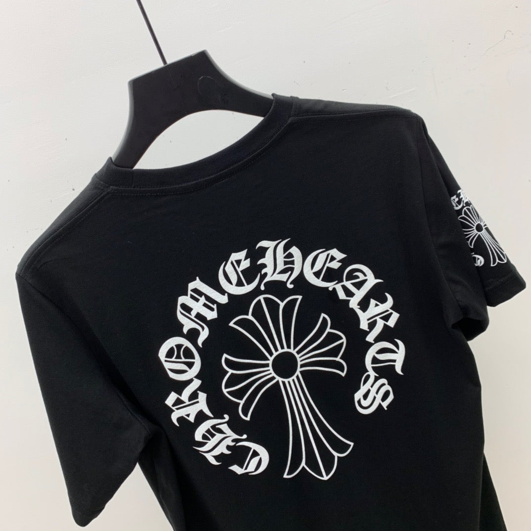 ZB / 크롬하츠 넥레터링 말발굽 십자가 반팔티셔츠 Tee
